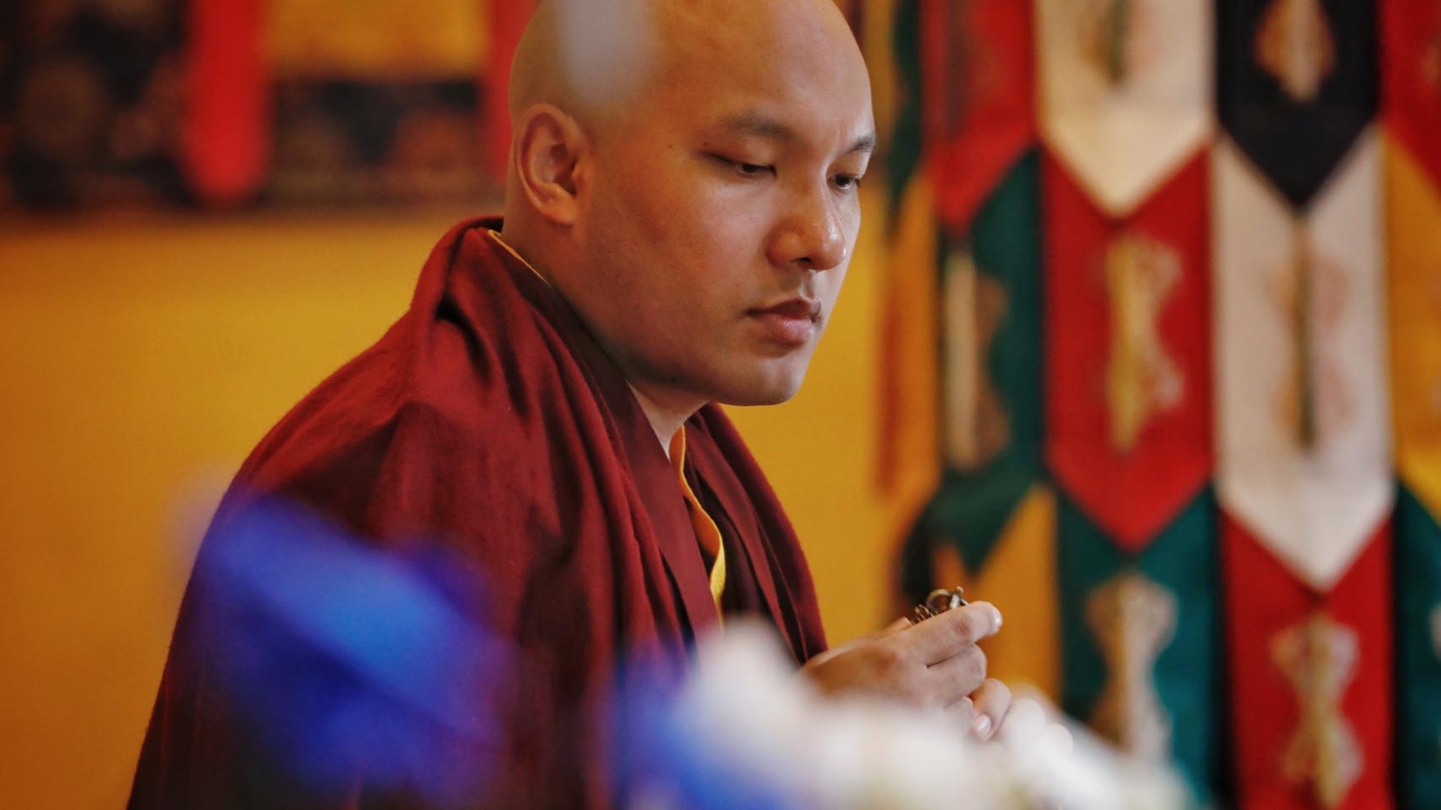 Karmapa performing Guan Gong