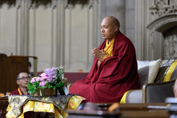 Karmapa teaching 37 Practices of a Bodhisattva
