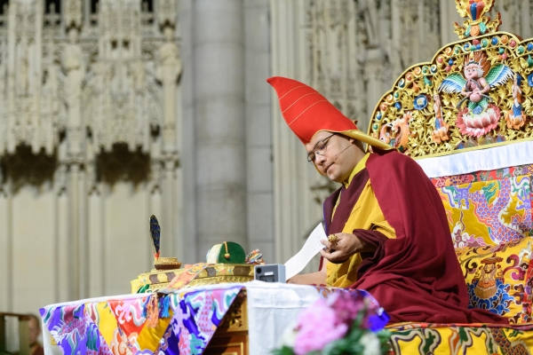 Karmapa reads text