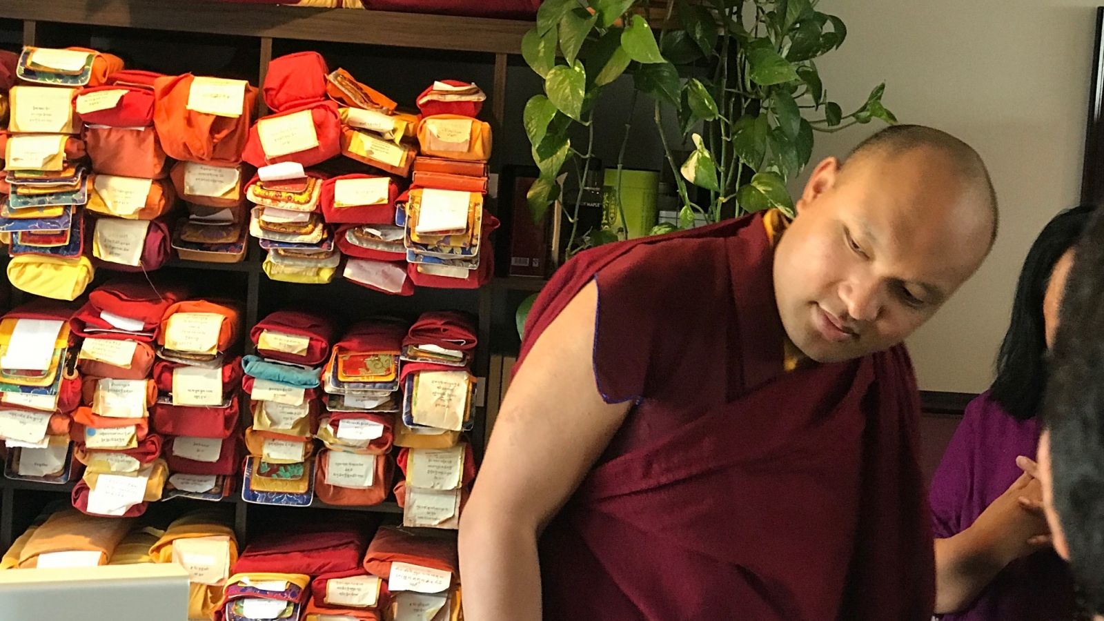 Karmapa Visits the Buddhist Digital Resource Center